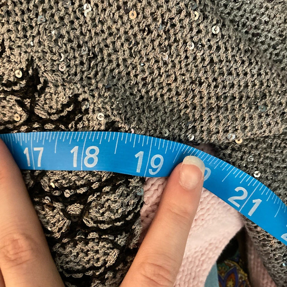 Miss Kelly 1999 Sweater Womens‎ Sz S Gray Black Sequin Sparkle Knit High Low - Picture 6 of 8